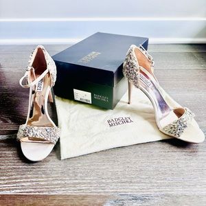 Badgley Mischka
Tampa Embellished Satin Heels; Size 9.5; Champagne